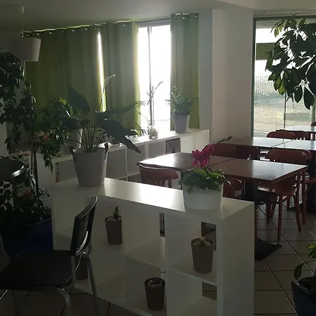 Ciw Hostel *